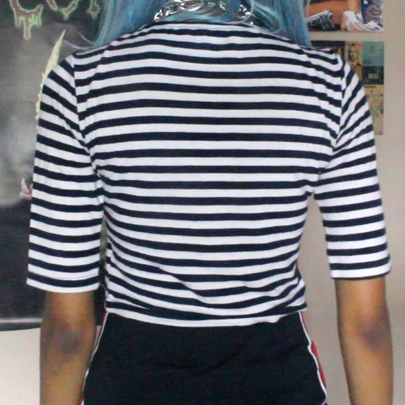 Striped tie up shirt - Picture 2 of 2